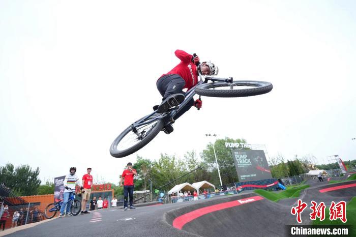 沈阳站泵道世锦赛圆满落幕 师瑞芳勇夺女子组冠