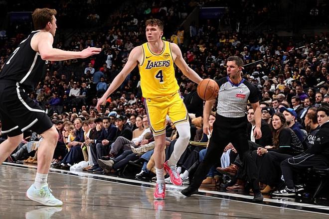 南湾湖人轻取苏福克斯天力 克内克特19分展现潜